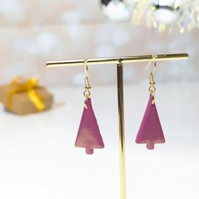 boucles d'oreilles sapins de noel violet