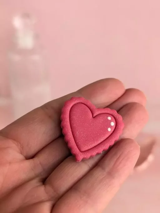 Pin's Coeur Pailleté